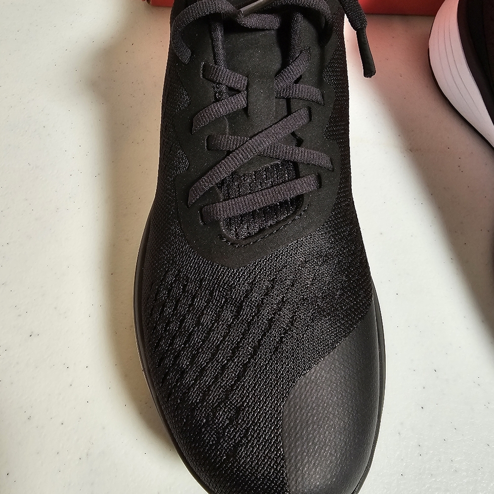 Lane-Eight The Relay Trainer Women's Size 8 - Picture 10 of 14